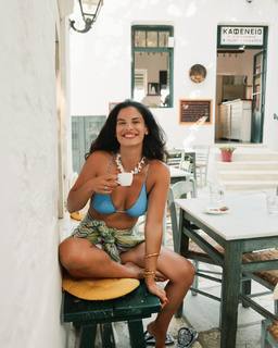 Christina Bompa feet photo thumbnail
