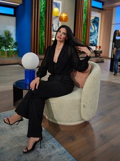 Christina Bompa feet photo thumbnail