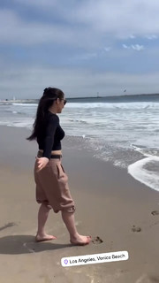Christina Chong feet photo thumbnail