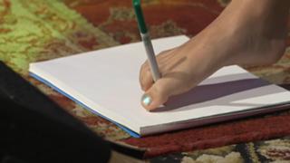 Christina Grimmie feet photo thumbnail