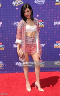 Christina Grimmie feet photo thumbnail