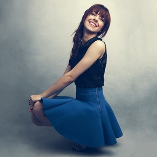 Christina Grimmie feet photo thumbnail