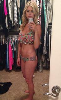 Christina Hall feet photo thumbnail