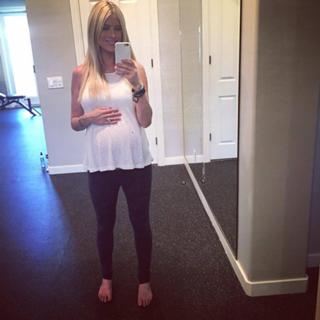 Christina Hall feet photo thumbnail