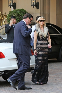 Christina Hall feet photo thumbnail