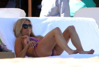 Christina Hall feet photo thumbnail