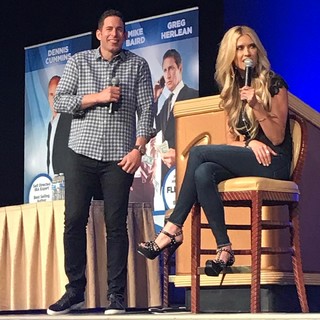 Christina Hall feet photo thumbnail