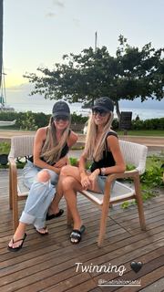 Christina Hall feet photo thumbnail