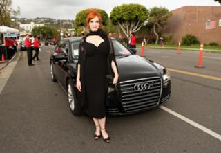 Christina Hendricks feet photo thumbnail