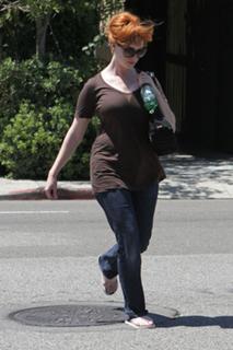 Christina Hendricks feet photo thumbnail