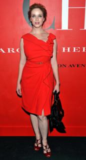 Christina Hendricks feet photo thumbnail