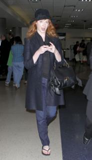 Christina Hendricks feet photo thumbnail
