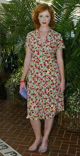 Christina Hendricks feet photo thumbnail