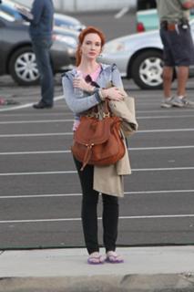 Christina Hendricks feet photo thumbnail
