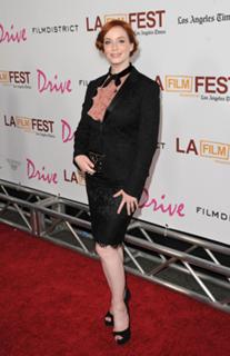 Christina Hendricks feet photo thumbnail
