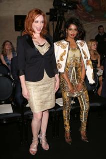 Christina Hendricks feet photo thumbnail