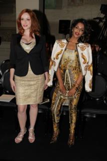 Christina Hendricks feet photo thumbnail