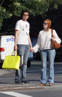 Christina Hendricks feet photo thumbnail