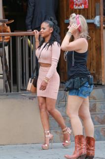 Christina Milian feet photo thumbnail