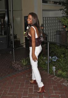 Christina Milian feet photo thumbnail