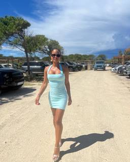 Christina Milian feet photo thumbnail