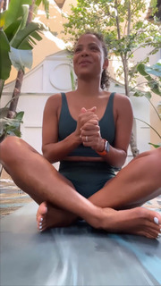 Christina Milian feet photo thumbnail