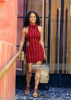 Christina Milian feet photo thumbnail