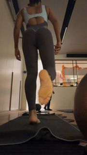 Christina Milian feet photo thumbnail