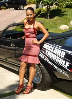 Christina Milian feet photo thumbnail
