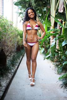 Christina Milian feet photo thumbnail