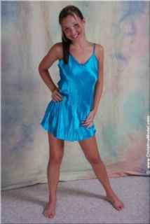 Christina Model feet photo thumbnail