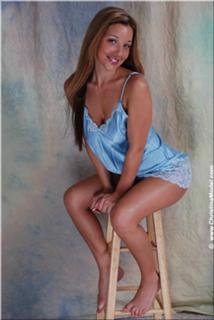 Christina Model feet photo thumbnail