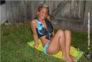 Christina Model feet photo thumbnail