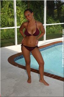 Christina Model feet photo thumbnail