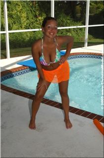 Christina Model feet photo thumbnail