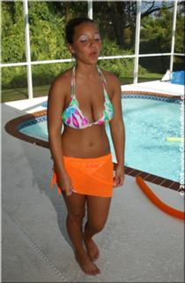 Christina Model feet photo thumbnail