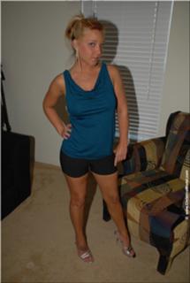 Christina Model feet photo thumbnail