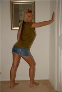 Christina Model feet photo thumbnail