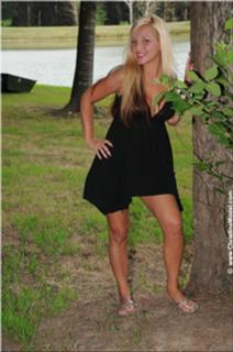 Christina Model feet photo thumbnail