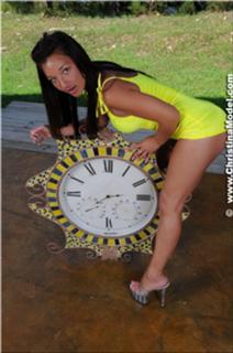 Christina Model feet photo thumbnail