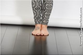Christina Model feet photo thumbnail