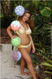 Christina Model feet photo thumbnail