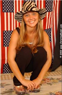 Christina Model feet photo thumbnail