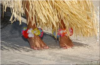 Christina Model feet photo thumbnail