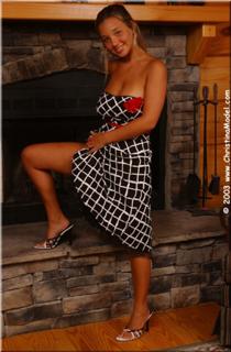 Christina Model feet photo thumbnail