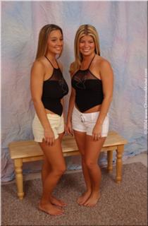 Christina Model feet photo thumbnail