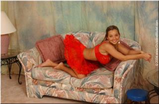 Christina Model feet photo thumbnail