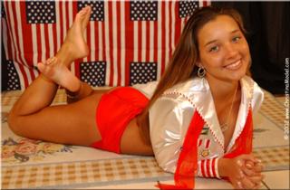 Christina Model feet photo thumbnail