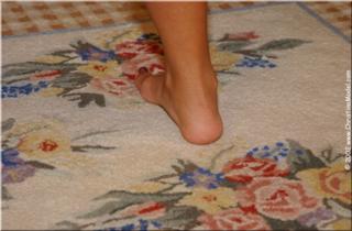 Christina Model feet photo thumbnail