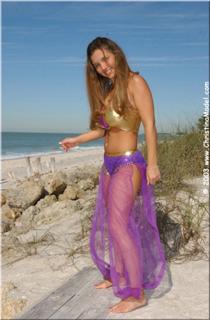 Christina Model feet photo thumbnail